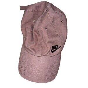 Nike Heritage 86 Pink Adjustable One Size Baseball Cap strapback